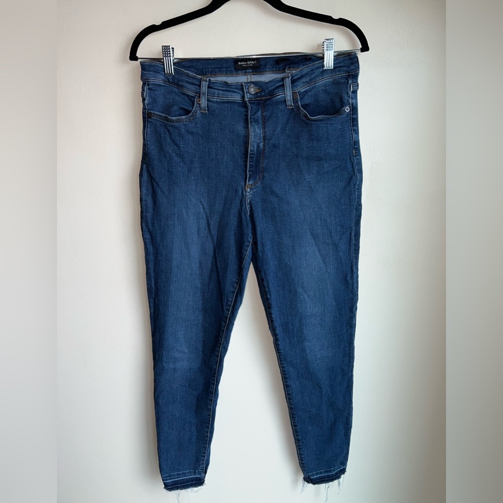 Banana Republic Devon Women Raw Hem SKinny Jeans 31